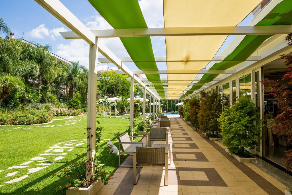 Hotel Ares Pontinia المظهر الخارجي الصورة